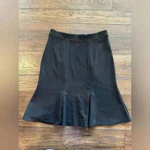 White House Black Market Skirt- size small